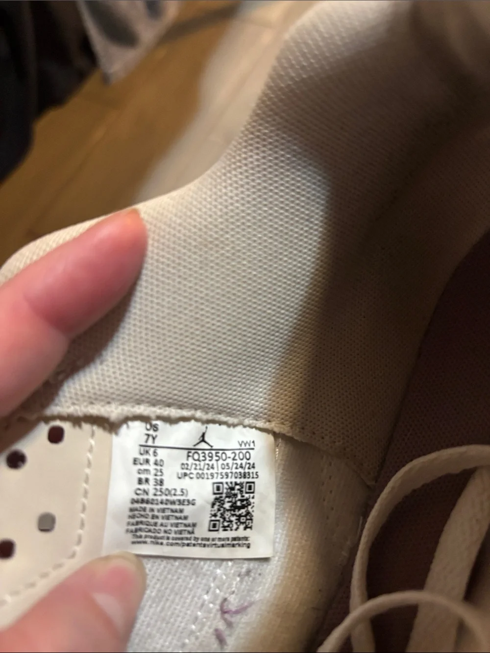 Jordan Kids Cream and Purple High-Top Sneakers